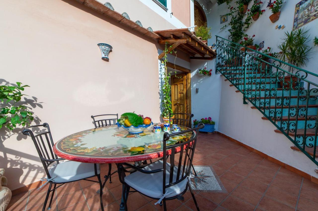 Villa Lidia'S House Minori Esterno foto